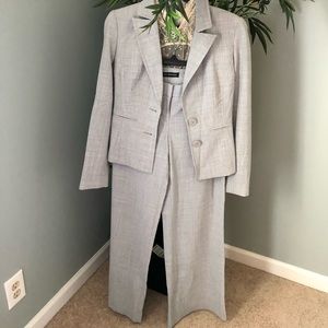 Express Suit